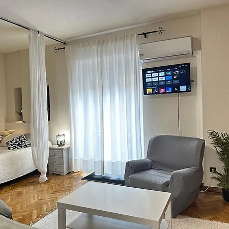 Caldereros Con Parking Gratis Apartman
