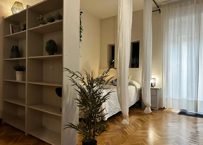 Caldereros Con Parking Gratis *